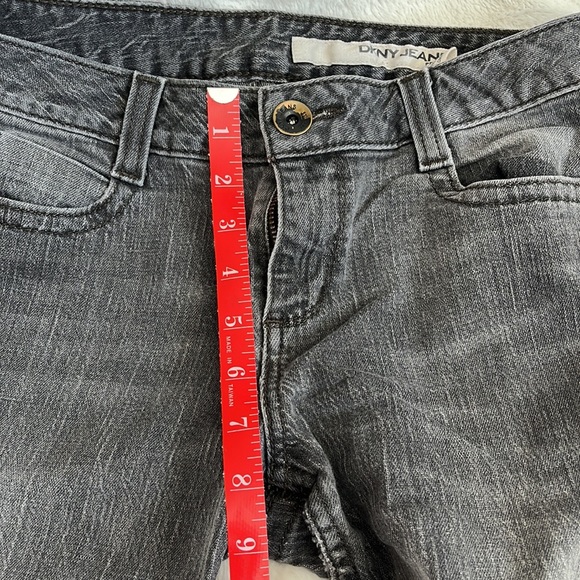 ❤️ HOST PICK!!! DKNY boot cut jeans midrise 6p - Picture 2 of 5